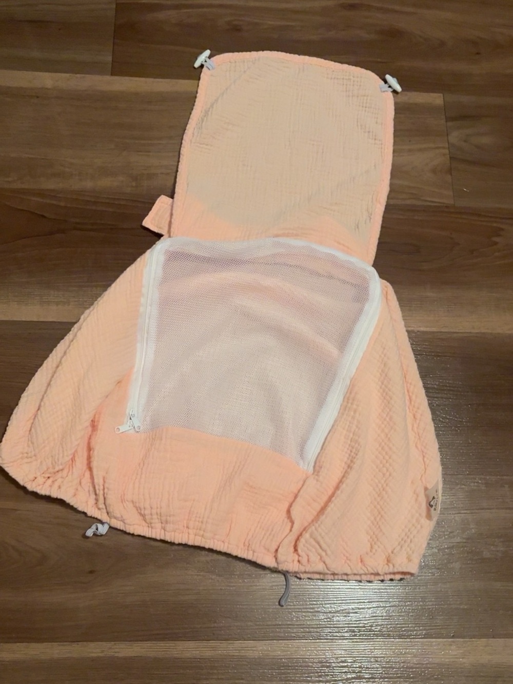 Baby essentials - Picture 4 of 10